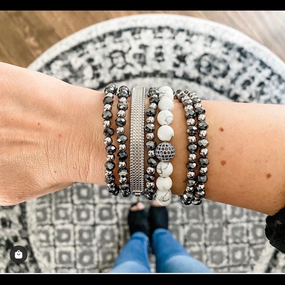 Meet your Posher, Trish - Picture 10 of 15